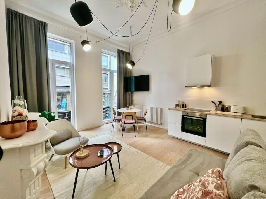 Apartament L'Escapade Chic - Cathedrale, Saint Lambert Liège Zewnętrze zdjęcie